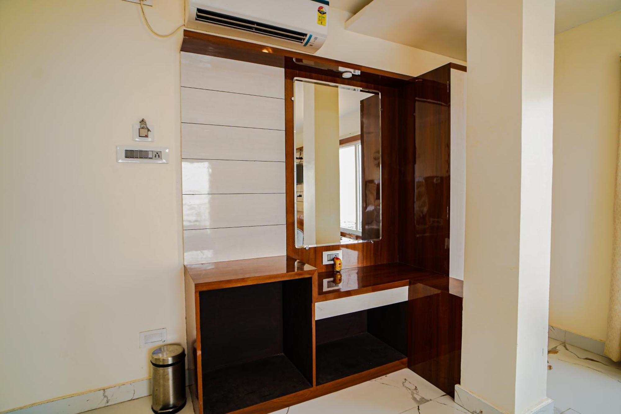 Prasant On Beach Resort !! Lift - Wifi -Restaurant-Parking Facilities-Newly Decorated Room !! Mandarmani Exterior photo