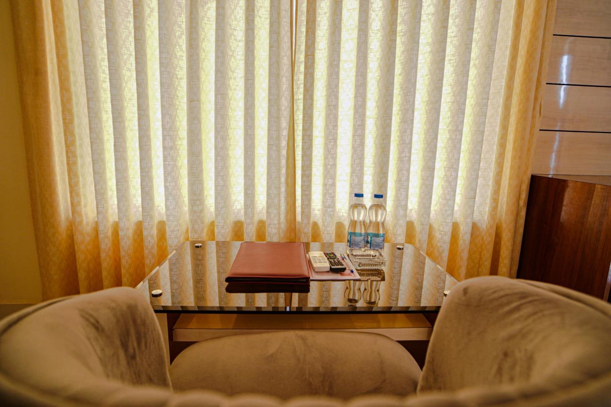 Prasant On Beach Resort !! Lift - Wifi -Restaurant-Parking Facilities-Newly Decorated Room !! Mandarmani Exterior photo