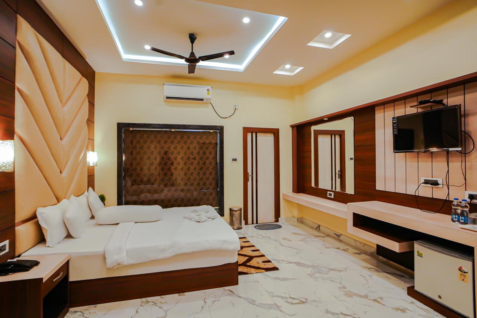 Prasant On Beach Resort !! Lift - Wifi -Restaurant-Parking Facilities-Newly Decorated Room !! Mandarmani Exterior photo