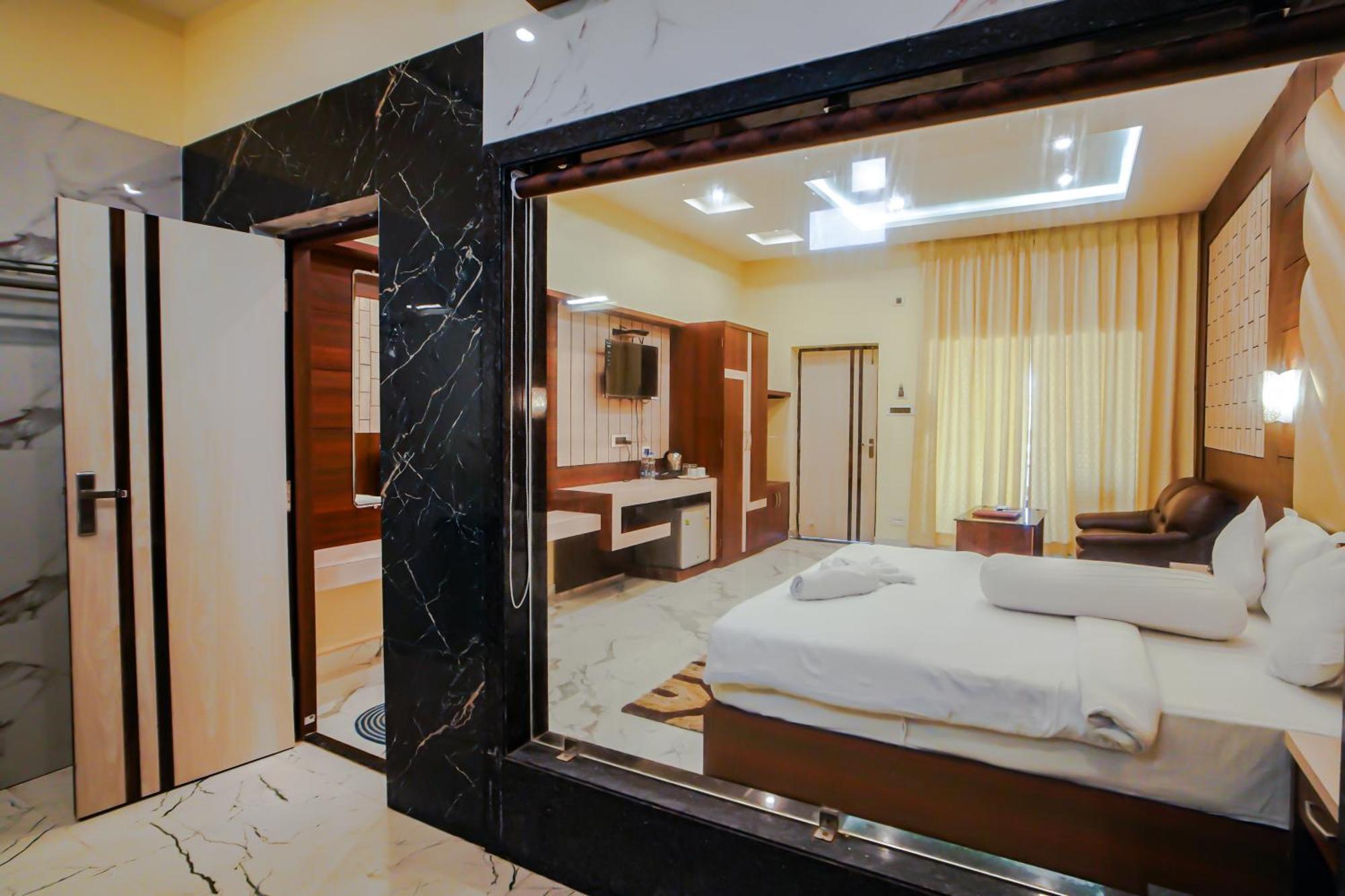Prasant On Beach Resort !! Lift - Wifi -Restaurant-Parking Facilities-Newly Decorated Room !! Mandarmani Exterior photo