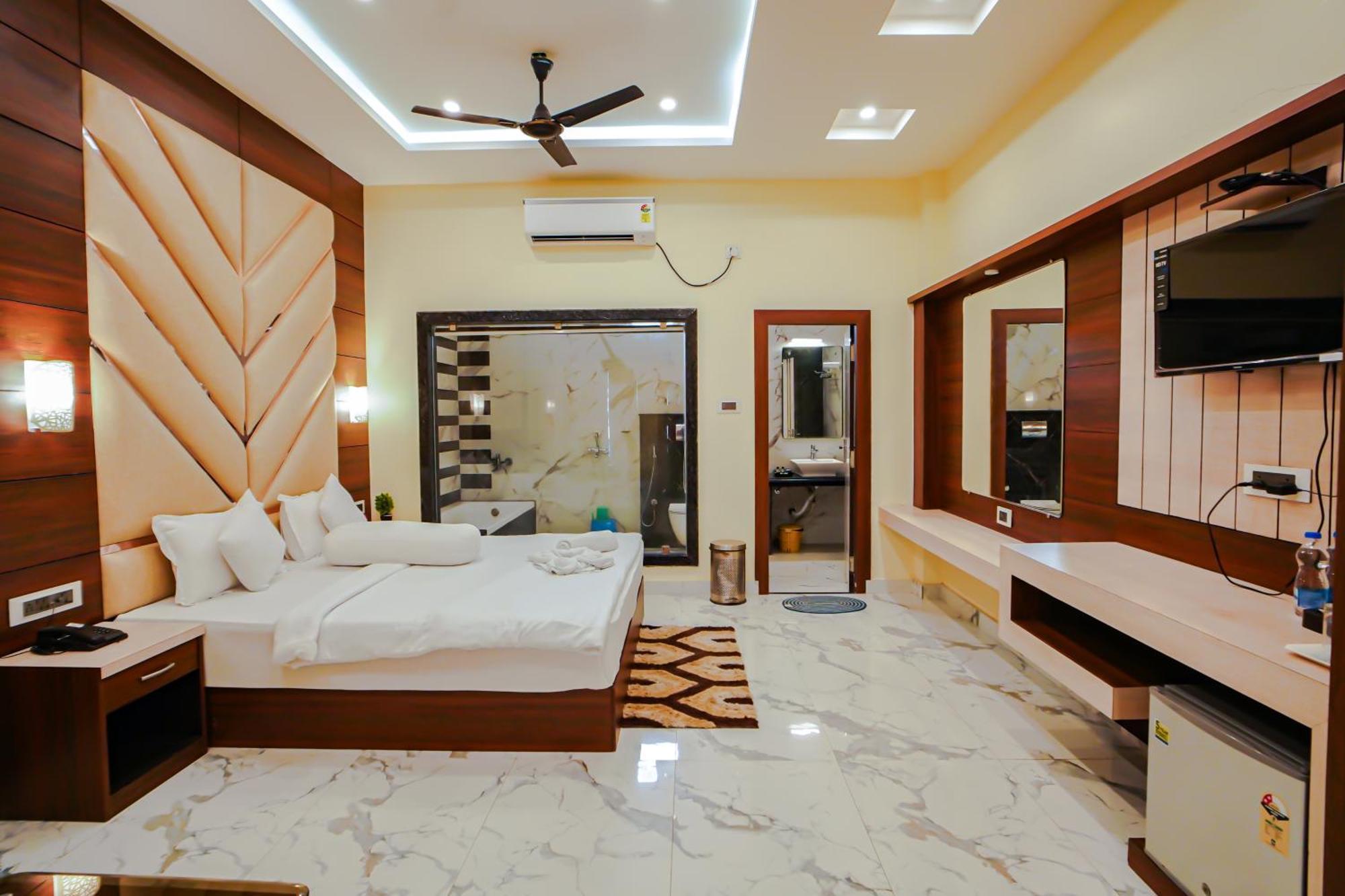Prasant On Beach Resort !! Lift - Wifi -Restaurant-Parking Facilities-Newly Decorated Room !! Mandarmani Exterior photo