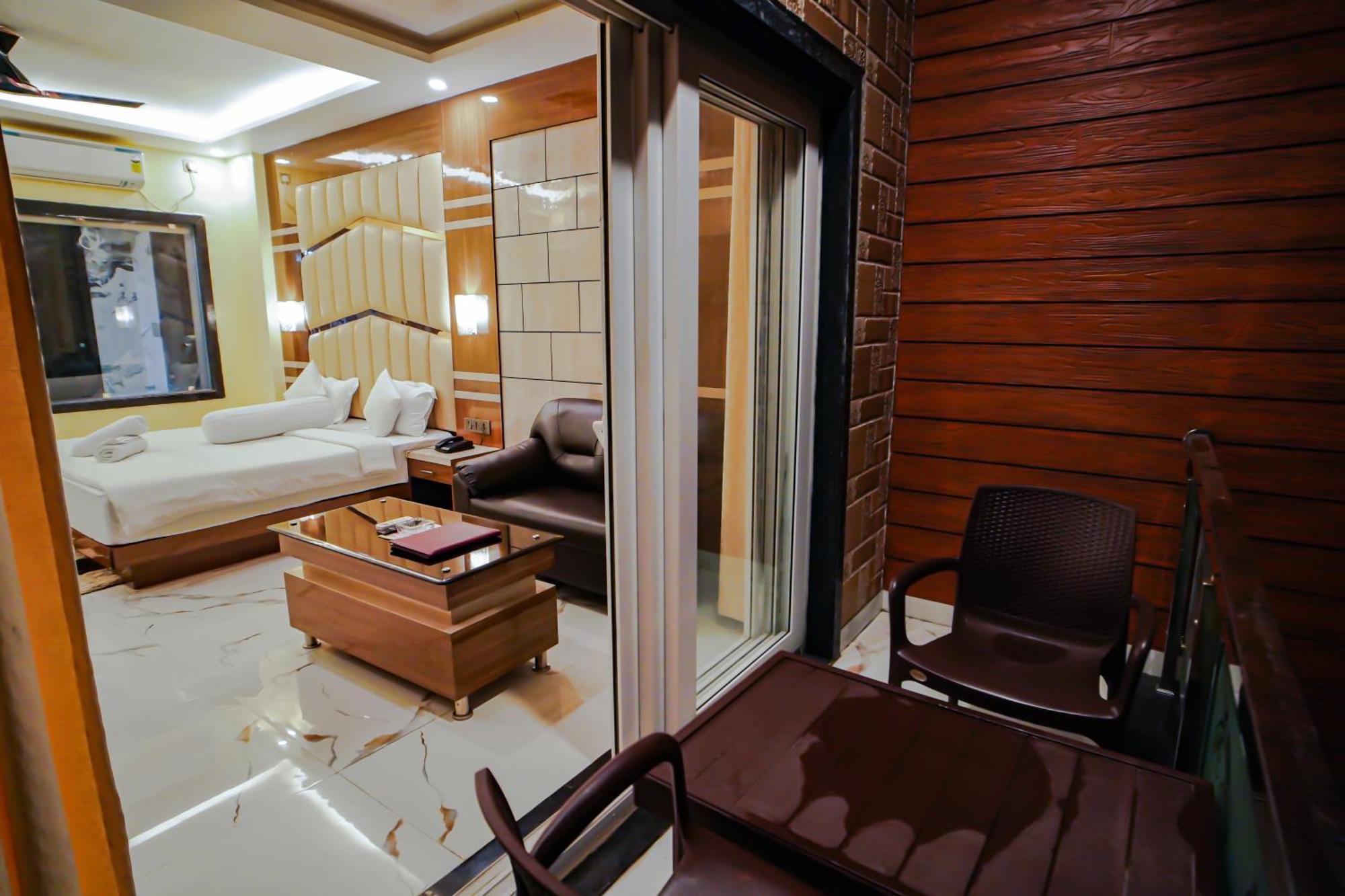 Prasant On Beach Resort !! Lift - Wifi -Restaurant-Parking Facilities-Newly Decorated Room !! Mandarmani Exterior photo