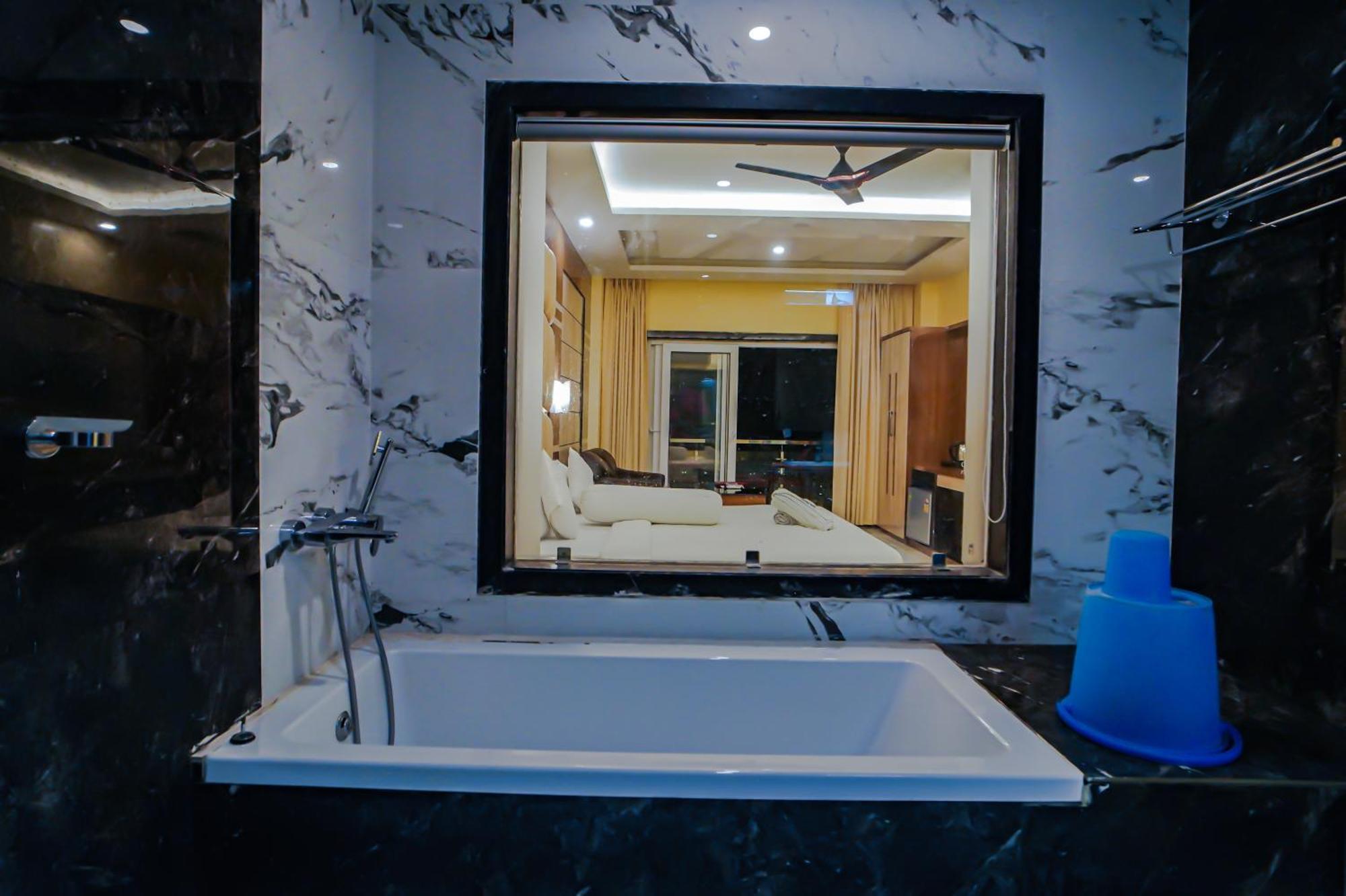 Prasant On Beach Resort !! Lift - Wifi -Restaurant-Parking Facilities-Newly Decorated Room !! Mandarmani Exterior photo