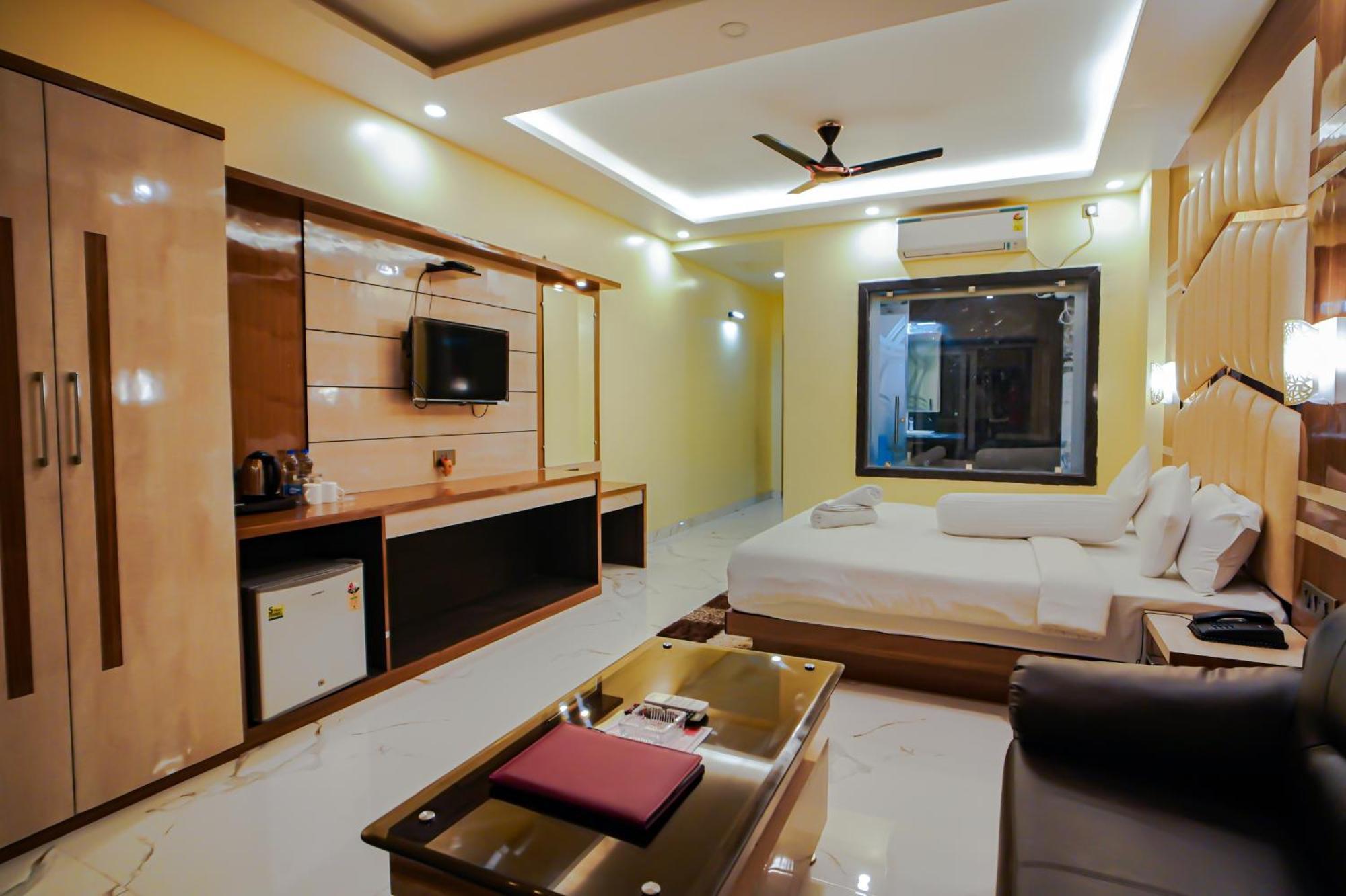 Prasant On Beach Resort !! Lift - Wifi -Restaurant-Parking Facilities-Newly Decorated Room !! Mandarmani Exterior photo