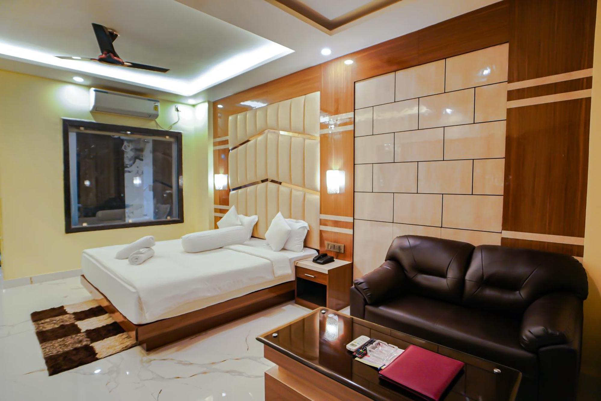 Prasant On Beach Resort !! Lift - Wifi -Restaurant-Parking Facilities-Newly Decorated Room !! Mandarmani Exterior photo