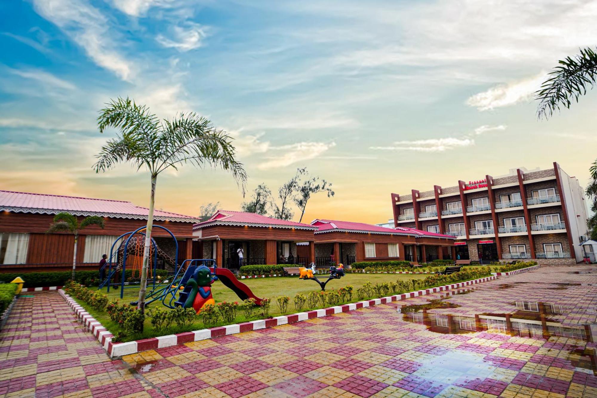 Prasant On Beach Resort !! Lift - Wifi -Restaurant-Parking Facilities-Newly Decorated Room !! Mandarmani Exterior photo