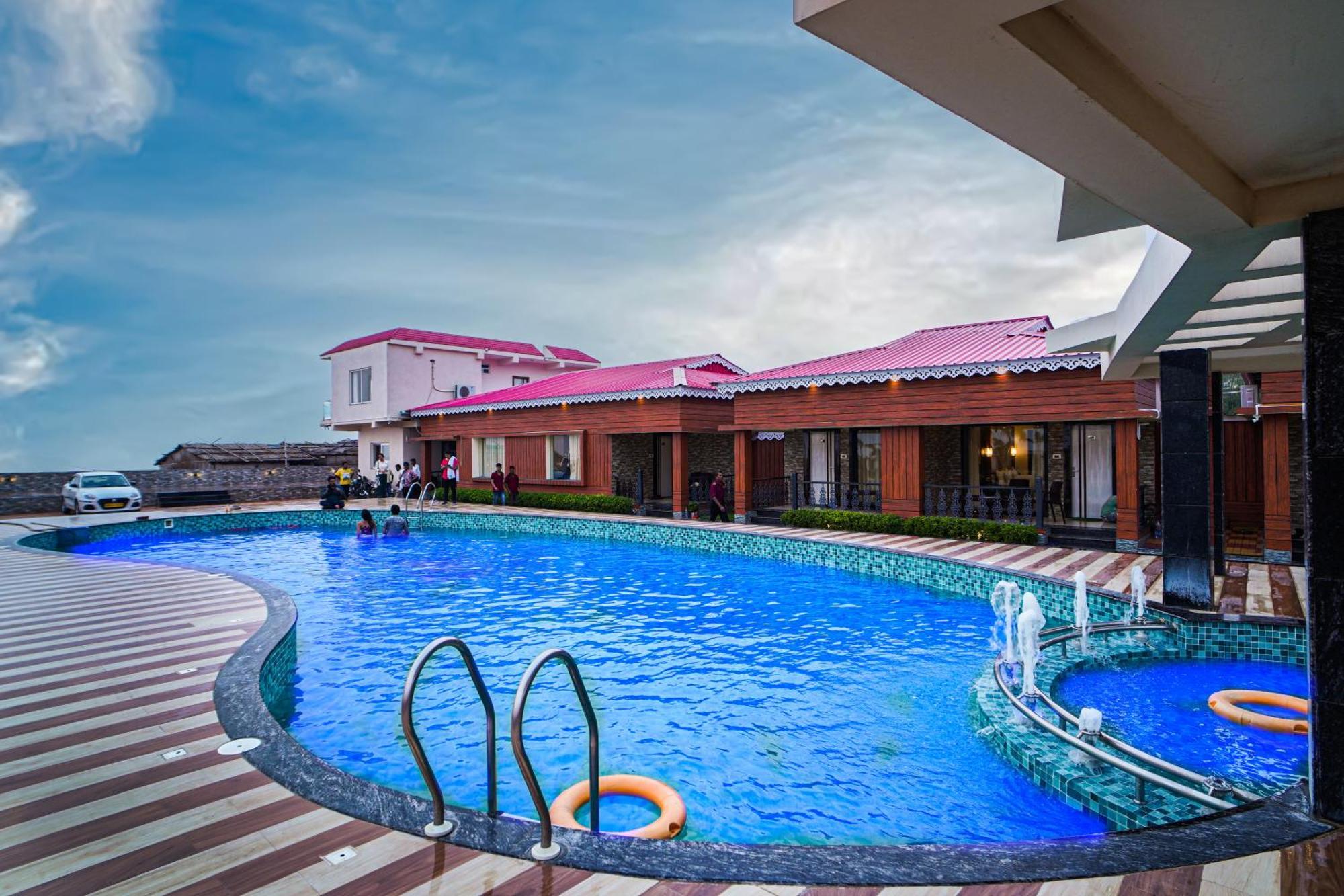 Prasant On Beach Resort !! Lift - Wifi -Restaurant-Parking Facilities-Newly Decorated Room !! Mandarmani Exterior photo