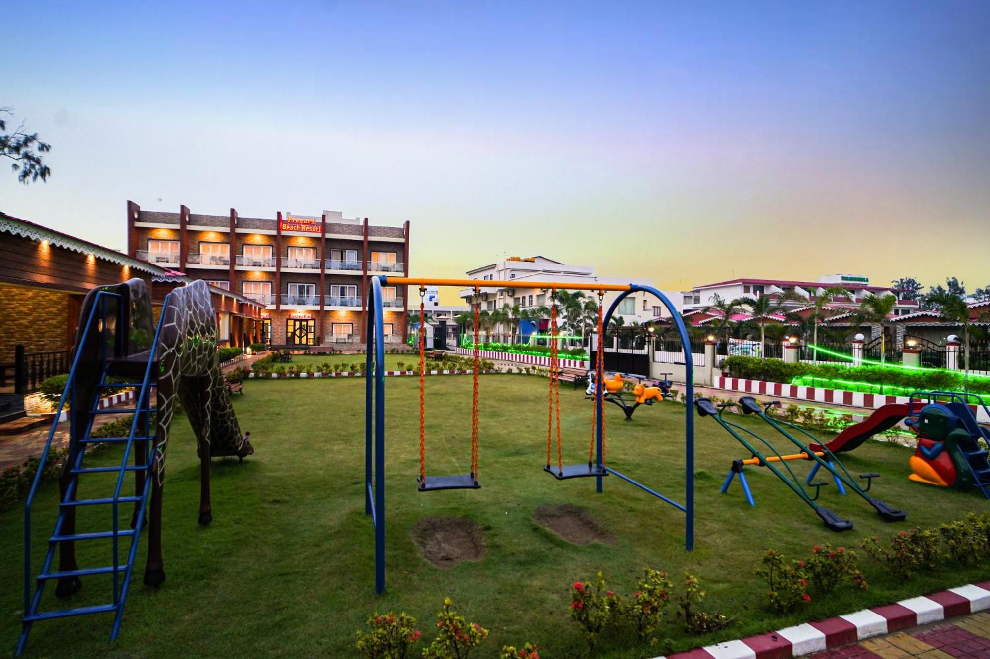 Prasant On Beach Resort !! Lift - Wifi -Restaurant-Parking Facilities-Newly Decorated Room !! Mandarmani Exterior photo