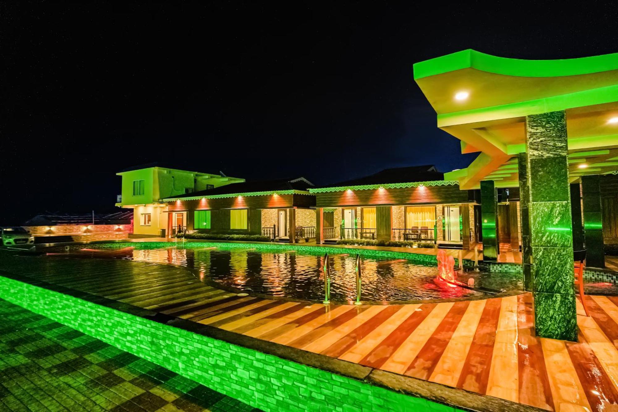 Prasant On Beach Resort !! Lift - Wifi -Restaurant-Parking Facilities-Newly Decorated Room !! Mandarmani Exterior photo