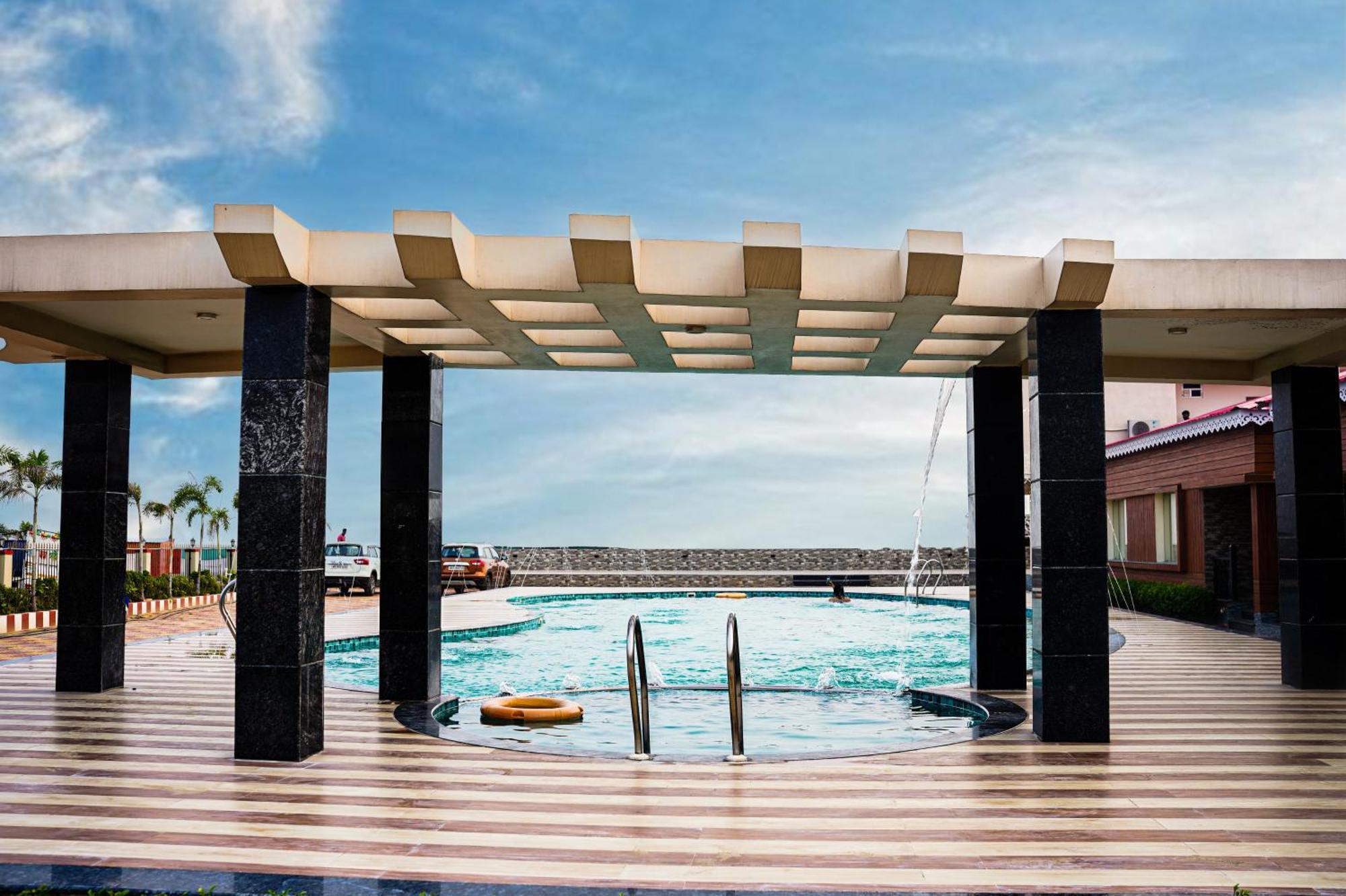 Prasant On Beach Resort !! Lift - Wifi -Restaurant-Parking Facilities-Newly Decorated Room !! Mandarmani Exterior photo
